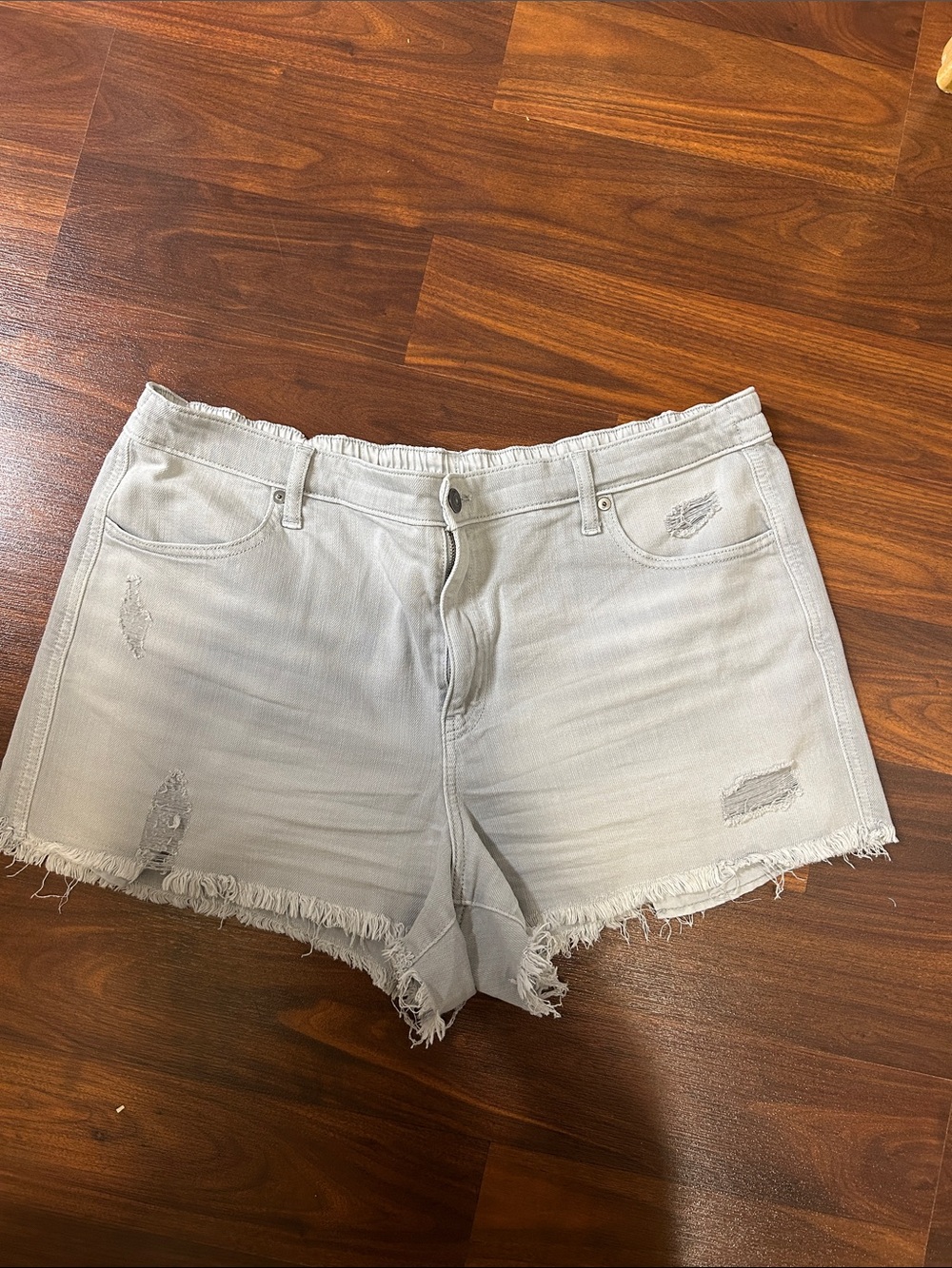 Aerie Daydream Light Gray Distressed Frayed Hem Women's Denim Shorts size xl